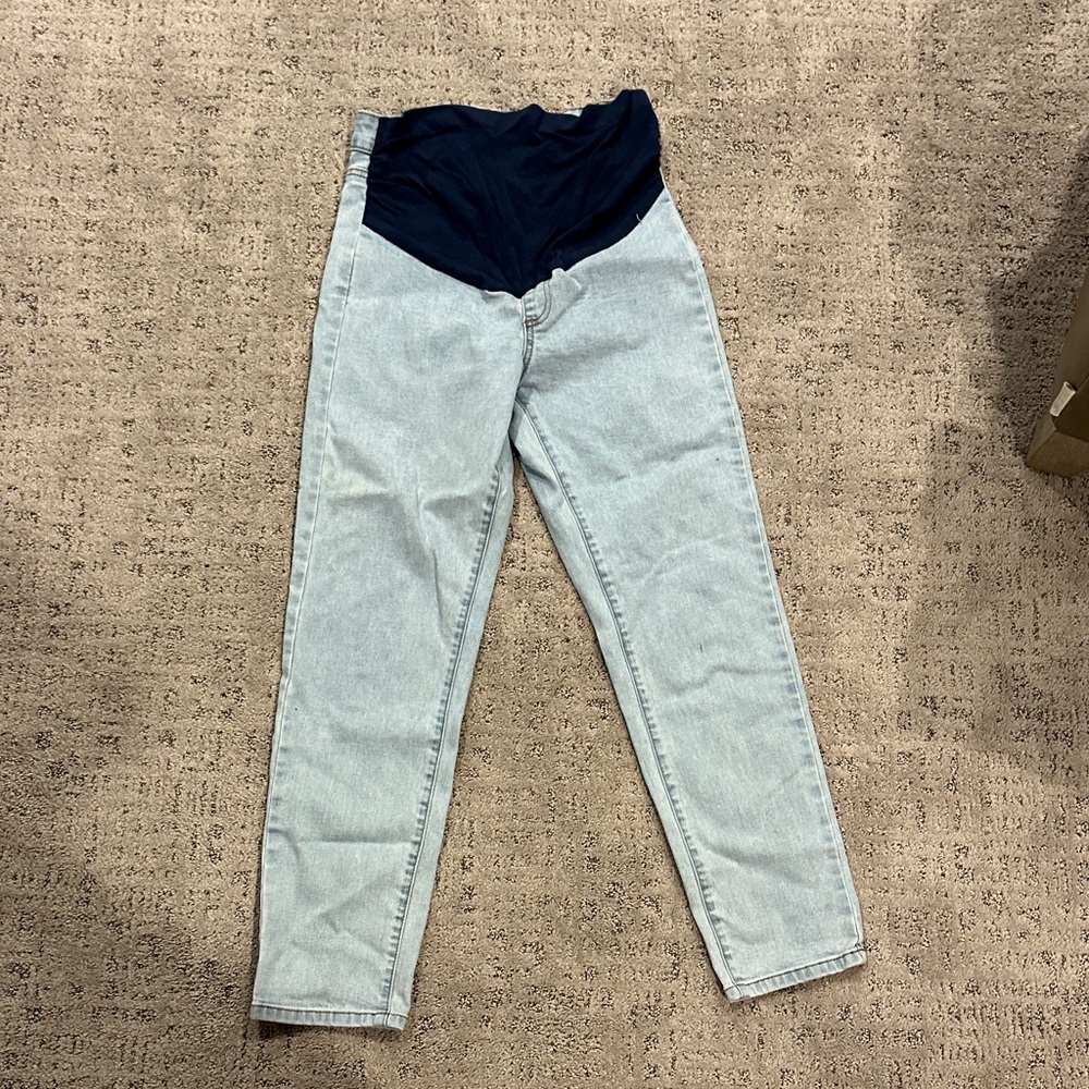 Bae Maternity Jeans size small fits like size 6 normal
